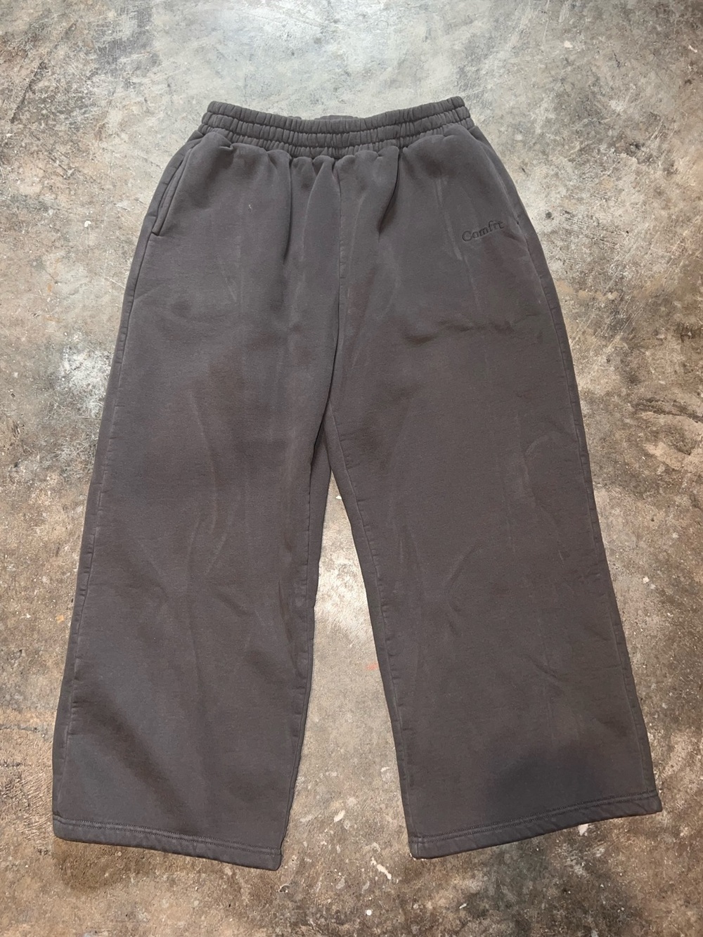 Men's Grey Wide-Leg Sweatpants with Elastic Waist